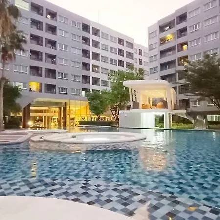 Elio Del Ray Apartment Bangkok Exterior photo